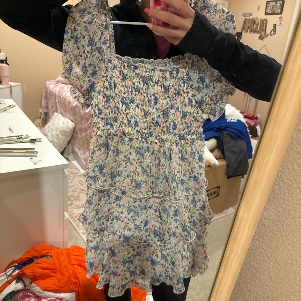 Chic Floral Ruffle Mini Dress - Picture 4 of 4